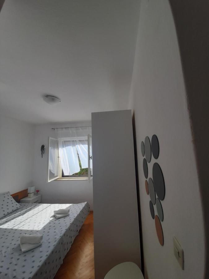 Giovanna - Spacious Lovely Apartment Supetar Eksteriør bilde
