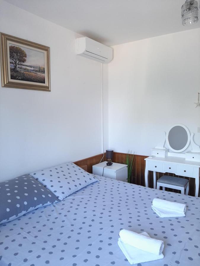 Giovanna - Spacious Lovely Apartment Supetar Eksteriør bilde