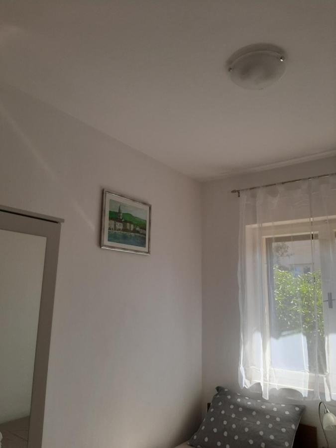 Giovanna - Spacious Lovely Apartment Supetar Eksteriør bilde