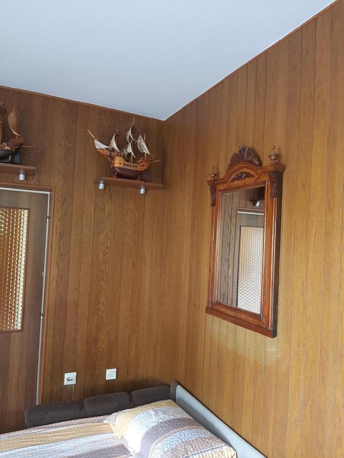 Giovanna - Spacious Lovely Apartment Supetar Eksteriør bilde
